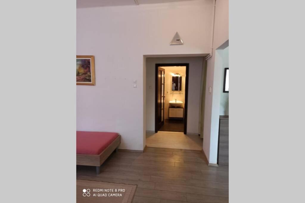 M&M Apartman บูดาเปสต์ ภายนอก รูปภาพ