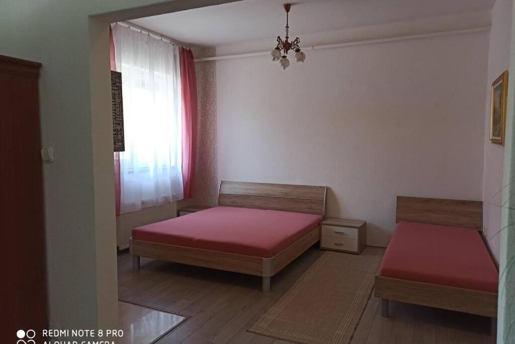 M&M Apartman บูดาเปสต์ ภายนอก รูปภาพ